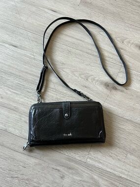 The Sak Iris Smartphone Crossbody Leather Wallet
